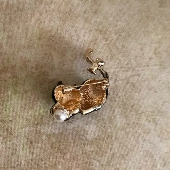 Black Cat Brooch - Picture 4 of 4